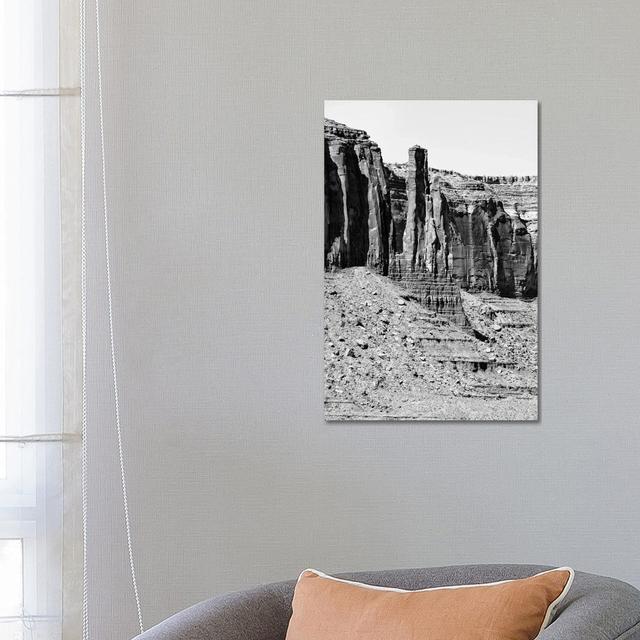 Black Arizona Series - Rock to Monument Valley - Wrapped Canvas Photograph Natur Pur Size: 66.04cm H x 45.72cm W x 1.91cm D on Productcaster.