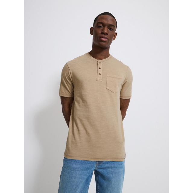 Men's Beige Slub Textured Henley Neck Pocket T-Shirt - Size S - Beige on Productcaster.