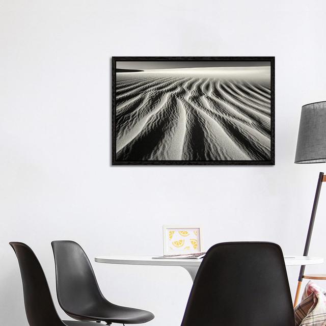 Dune Patterns von Dennis Frates - Galerie-verpackte Leinwand Giclée auf Leinwand Ebern Designs Format: Schwarzer Rahmen, Größe: 66,04 cm H x 101,6 cm on Productcaster.