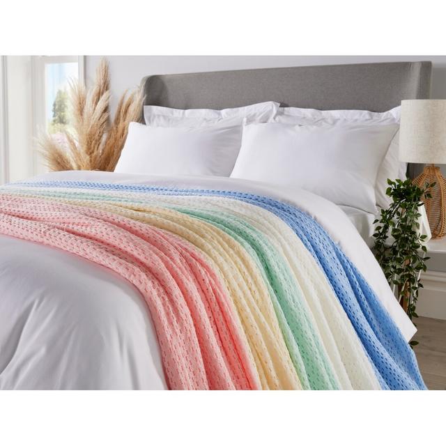 Sundhya Lightweight Cellular Blanket Latitude Run Colour: White, Size: Double on Productcaster.