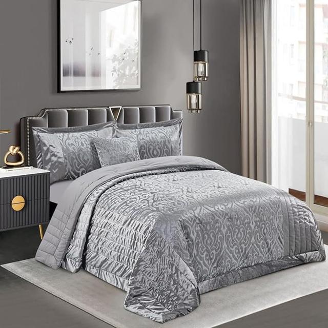 Bollara Velvet Bedspread Set Rosdorf Park Colour: Silver, Size: Super King Bedspread + 2 Pillow Sham on Productcaster.