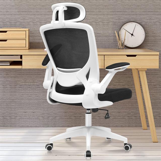 Urbnliving Mesh Desk Chair URBNLIVING Frame Colour: White/Black on Productcaster.