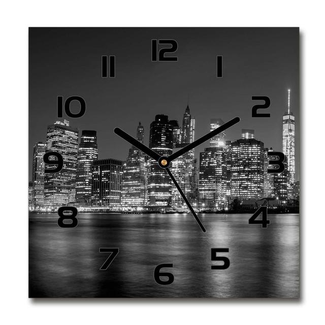 Analoge Wanduhr Jerrimiah Manhattan by Night 60 cm Geräuschlos East Urban Home Farbe: Schwarz on Productcaster.