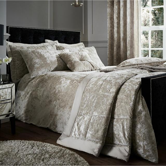 Crushed Velvet Duvet Cover Set with Pillowcases Catherine Lansfield Size: Double - 2 Standard Pillowcases, Colour: Natural on Productcaster.