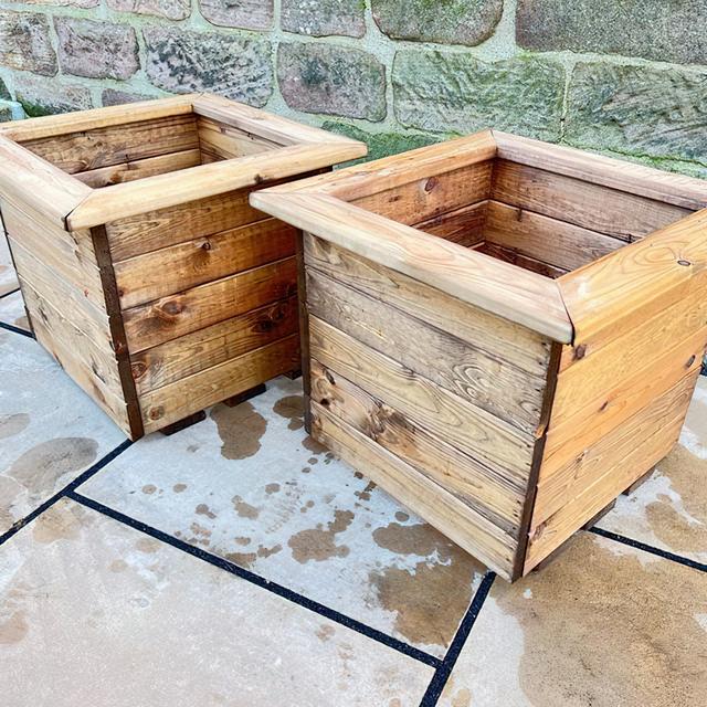 Pennsbury 2 Piece Planter Box Union Rustic Size: 39cm H x 94cm W x 47cm D on Productcaster.