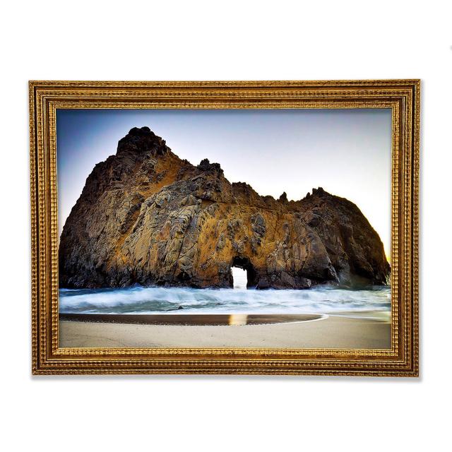 Pfeiffer Beach Gerahmter Druck Wandkunst Haus am Meer Größe: 42cm H x 59,7cm B x 3cm T, Format: Poster mit goldenem Rahmen on Productcaster.