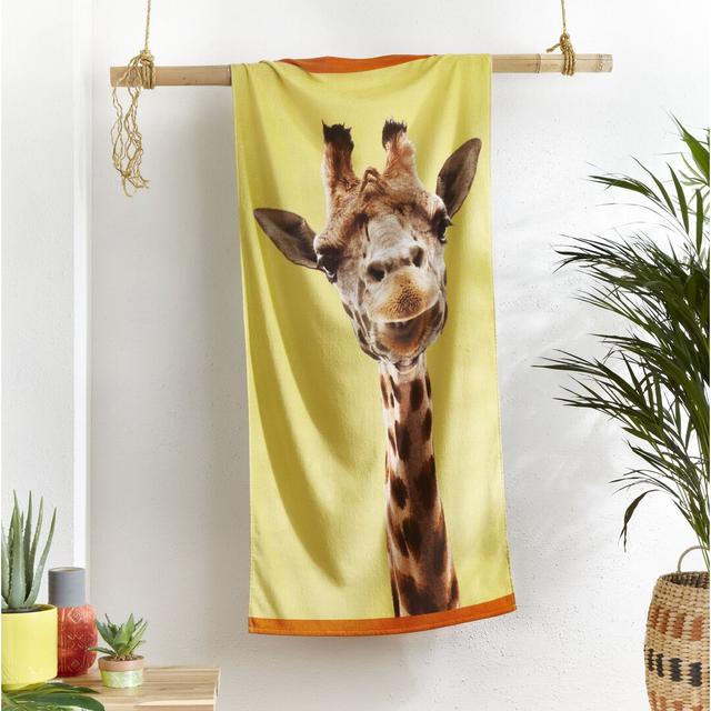 Giraffe Beach Towel Single Catherine Lansfield on Productcaster.