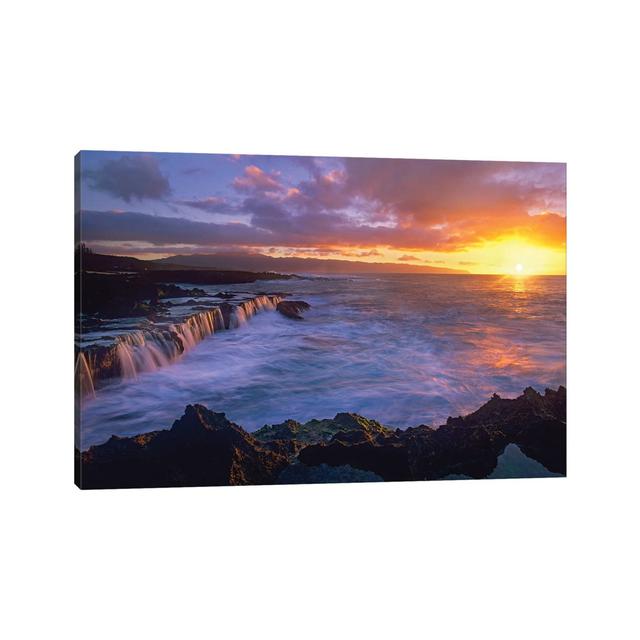 Sunset At Shark''s Cove, Oahu, Hawaii House of Hampton Size: 101.6cm H x 152.4cm W x 3.81cm D on Productcaster.