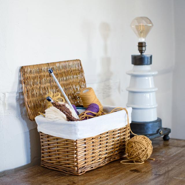 Rectangular Wicker Storage Basket with Lid and Removable Lining Arthur Cameron Colour: Natural, Capacity: 92 on Productcaster.