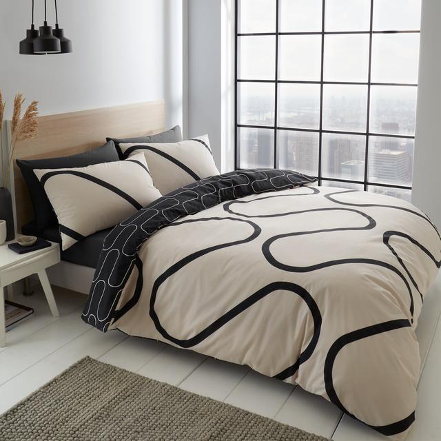 Linear Curve Geometric Reversible Duvet Cover Set with Pillowcases Catherine Lansfield Colour: Black, Size: King Duvet Cover + 2 Standard Pillowcases on Productcaster.