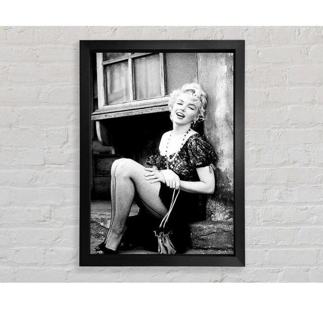 Marilyn Monroe The Bus Stop - Einzelner Bilderrahmen Kunstdrucke Bright Star Größe: 141,4 cm H x 100 cm B x 3,4 cm T on Productcaster.