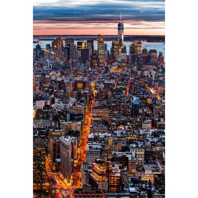 Elinn New York Cityscape by Ultima_Gaina - Wrapped Canvas Print Latitude Run Size: 30cm H x 20cm W x 3.8cm D on Productcaster.