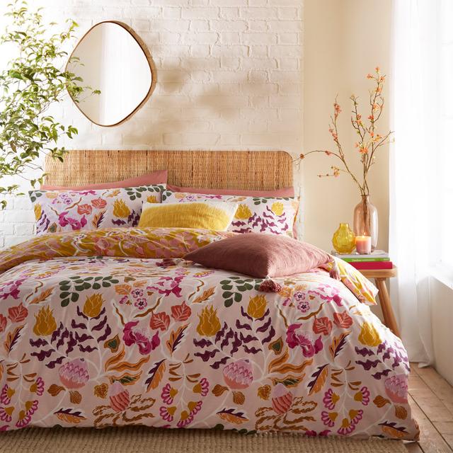 Cotton Blend, Polyester Floral Duvet Cover Set with Pillowcases furn. Size: 260 x 220 cm - 2 Standard Pillowcases on Productcaster.