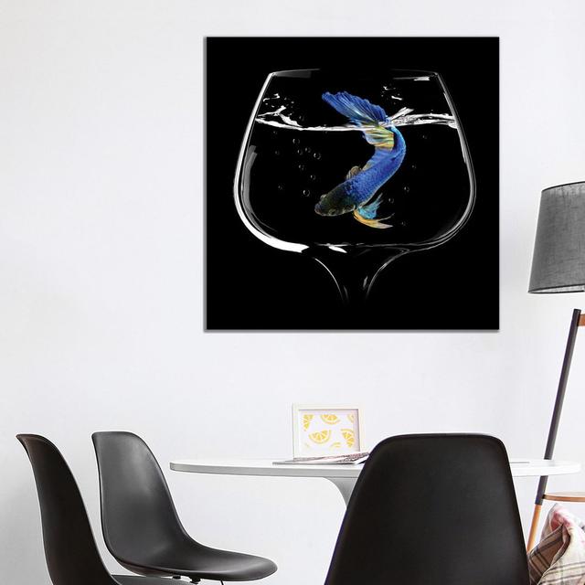 Betta Fish Dance Highland Dunes Size: 93.98cm H x 93.98cm W x 1.905cm D on Productcaster.