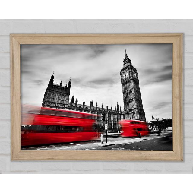 Houses Of Parliament Roter Bus Unschärfe - Einzelner Bilderrahmen Kunstdrucke Ebern Designs Größe: 59,7 cm H x 84,1 cm B x 1,5 cm T on Productcaster.