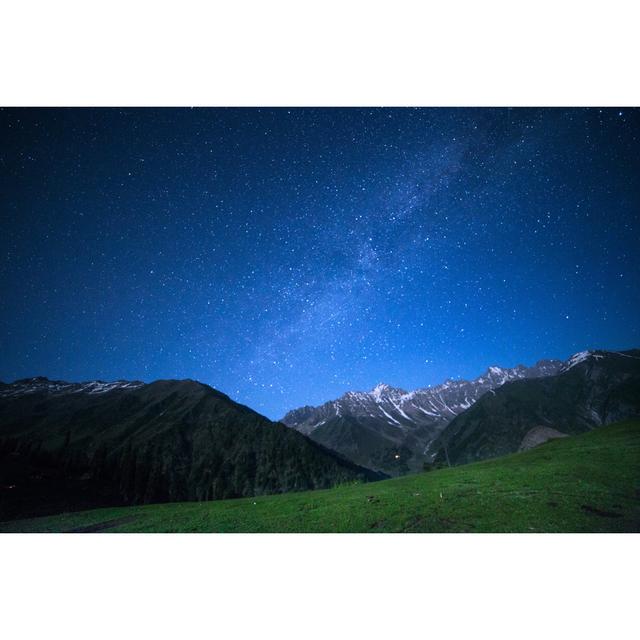 Milky Way by Khlongwangchao - Wrapped Canvas Photograph Alpen Home Size: 51cm H x 76cm W on Productcaster.