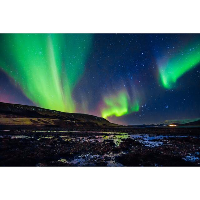 Aurora Borealis by Nick_Pandevonium - No Frame Print on Canvas 17 Stories Size: 81cm H x 122cm W on Productcaster.