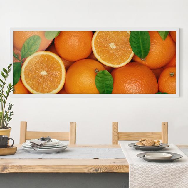 Gerahmtes Poster Juicy Oranges ModernMoments Maße: 30 cm H x 75 cm B x 2 cm T, Rahmenauswahl: Weißer Rahmen on Productcaster.