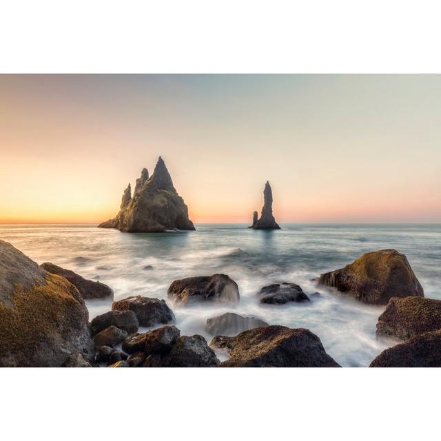 Reynisdrangar Cliffs by DieterMeyrl - No Frame Art Prints on Canvas Beachcrest Home Size: 61cm H x 91cm W on Productcaster.