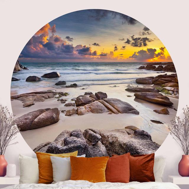 Round Wallpaper Self Adhesive - Beach Sunrise In Thailand Black White Haus am Meer Größe: 175 cm L x 175 cm B, Farbe: Grau/Blau on Productcaster.