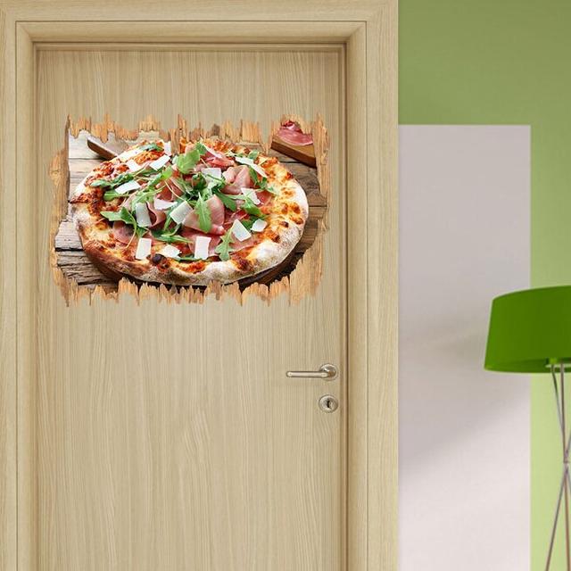 Wandtattoo Prosciutto-Pizza mit Rucola und Parmesan auf rustikalem Holztisch East Urban Home on Productcaster.