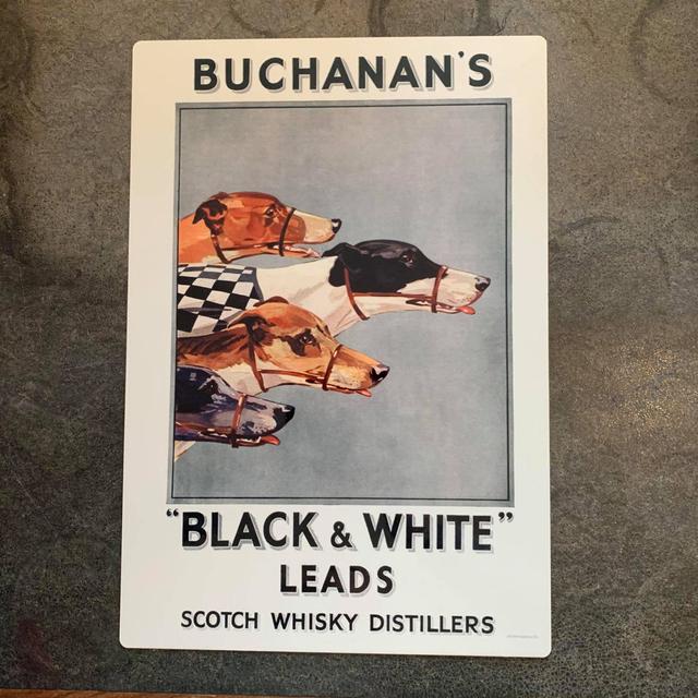 Buchanan's Black And White Scotch Whiskey Metal Sign East Urban Home Size: 20cm H x 15cm W on Productcaster.