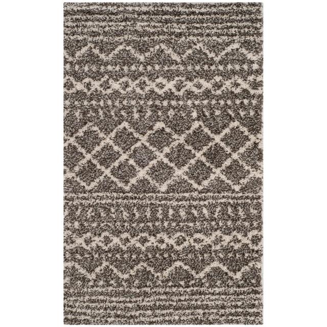 Samara Geometric Machine Woven Area Rug Hykkon Rug Size: Rectangle 160 x 230cm on Productcaster.