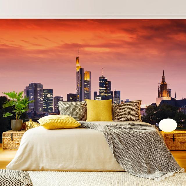 Matt Fototapete Frankfurt Skyline 1,9 m x 288 cm East Urban Home Größe: 1,9 m x 2,88 m on Productcaster.