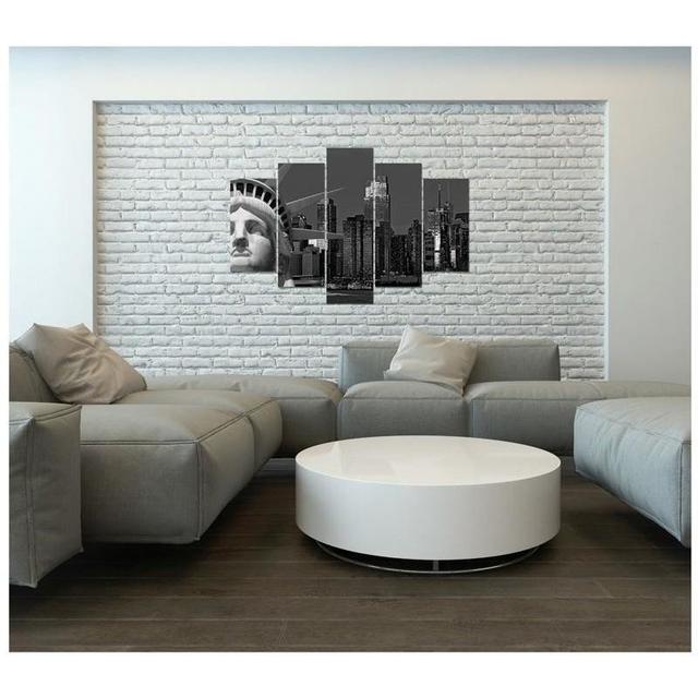 Statue of Liberty Overlooking the City - 5 Piece Wrapped Canvas Photograph Print Set Brayden Studio Size: 70cm H x 100cm W on Productcaster.