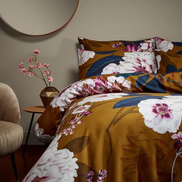 Kyoto Floral Duvet Cover Set with Pillowcases Paoletti Size: Double - 2 Standard Pillowcases on Productcaster.