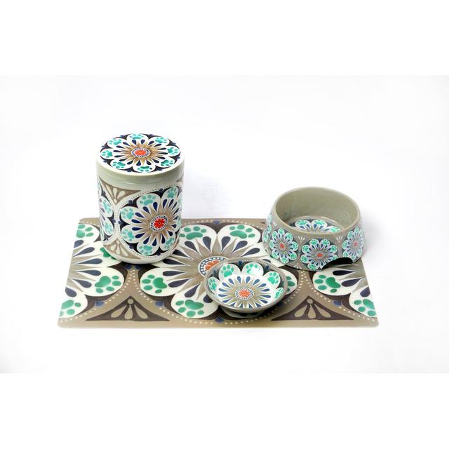 Marlon 4 Piece Pet Bowl Set Archie & Oscar Colour: Grey on Productcaster.