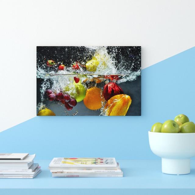 Leinwandbild Fruit Falling in Water East Urban Home Größe: 60 cm H x 80 cm B, Format: Leinwandbild on Productcaster.