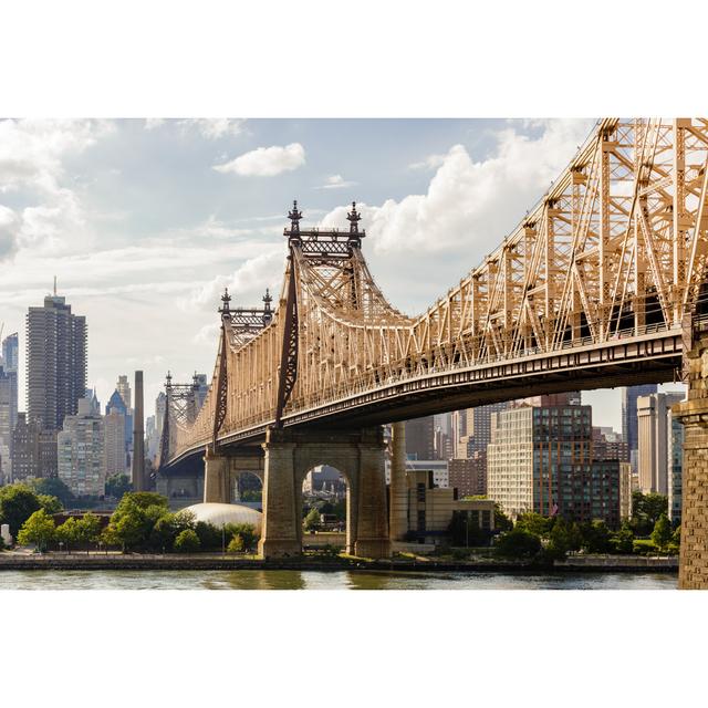 Queensboro Bridge von Chrisleary - Kunstdrucke auf Leinwand 17 Stories Größe: 20cm H x 30cm B x 1,8cm T on Productcaster.