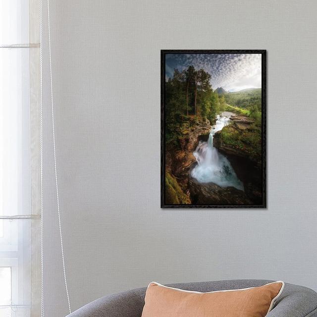 Ve by Juan Pablo De Miguel - Floater Frame Print on Canvas Union Rustic Format: Black, Size: 66.04cm H x 45.72cm W x 3.81cm D on Productcaster.