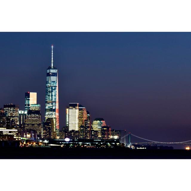 New York at Night X by James McLoughlin - Wrapped Canvas Photograph Ebern Designs Size: 20cm H x 30cm W on Productcaster.