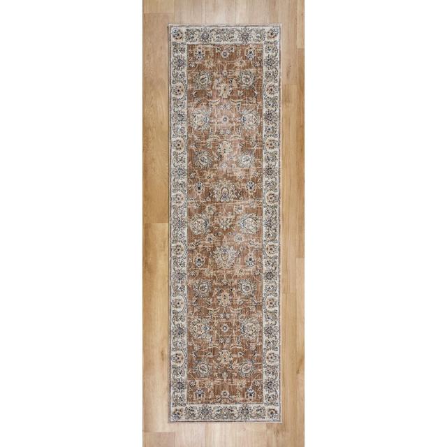 Basham Oriental Machine Woven Area Rug Astoria Grand Rug Size: Runner 67 x 230cm on Productcaster.