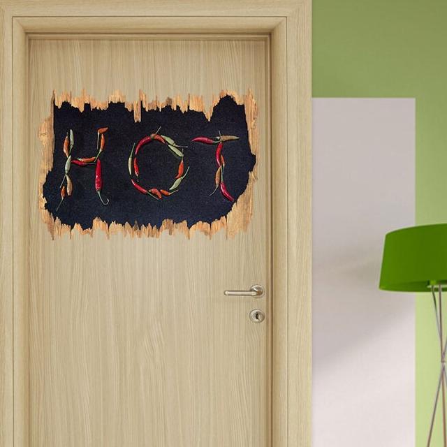 Wandtattoo Leckere Chilis zu dem Wort Hot geformt East Urban Home on Productcaster.