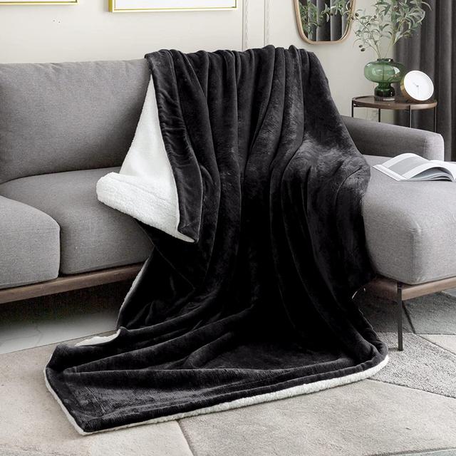 Formaran Super Soft Sherpa Fleece Thick Reversible Blanket Throw Fairmont Park Size: W200 x L240cm, Colour: Black on Productcaster.