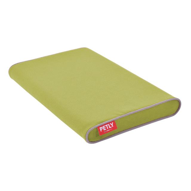 Mat Petly Colour: Green, Size: Medium (80cm W x 60cm D) on Productcaster.