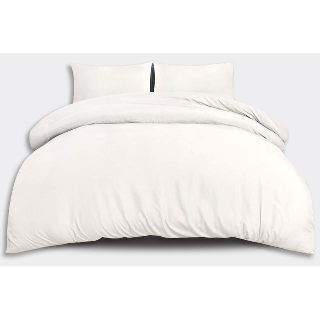 Jermelle Microfiber Solid Colour Duvet Cover Set with Pillowcases 17 Stories Colour: White on Productcaster.