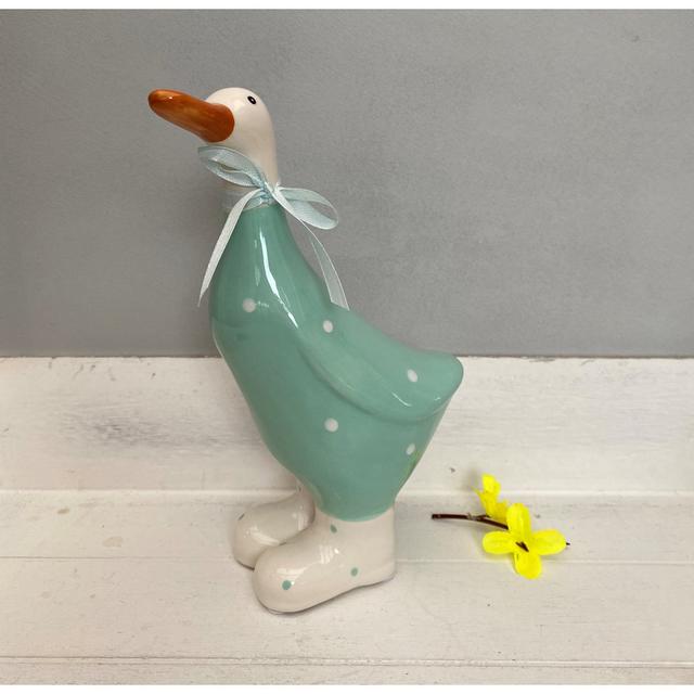 Tedeschi Animals Statue Happy Larry Finish: Teal/White, Size: 19" H x 4" W x 4" D on Productcaster.