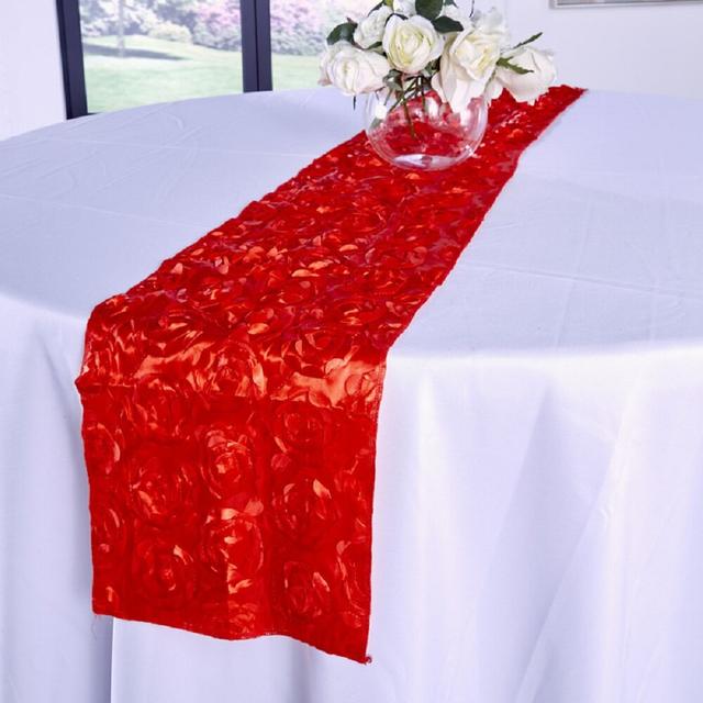 Table Runner The Party Aisle Colour: Red on Productcaster.