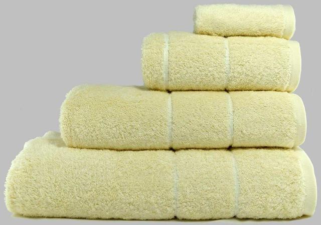 Aumont Bath Sheet 17 Stories Colour: Vanilla Cream on Productcaster.