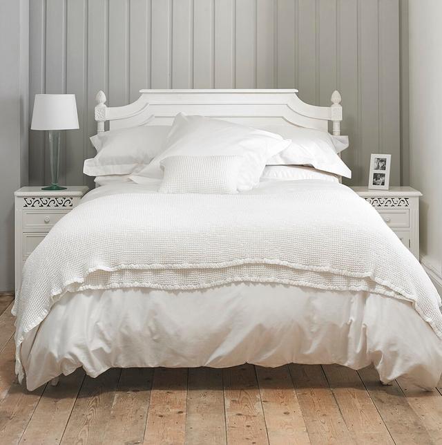 800 TC Duvet Cover Set The Lyndon Company Size: King Duvet Cover - 2 Standard Pillowcases on Productcaster.