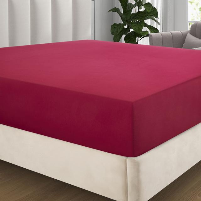 Microfiber Brushed Fitted sheet Symple Stuff Colour: Red, Size: Super King (6') on Productcaster.