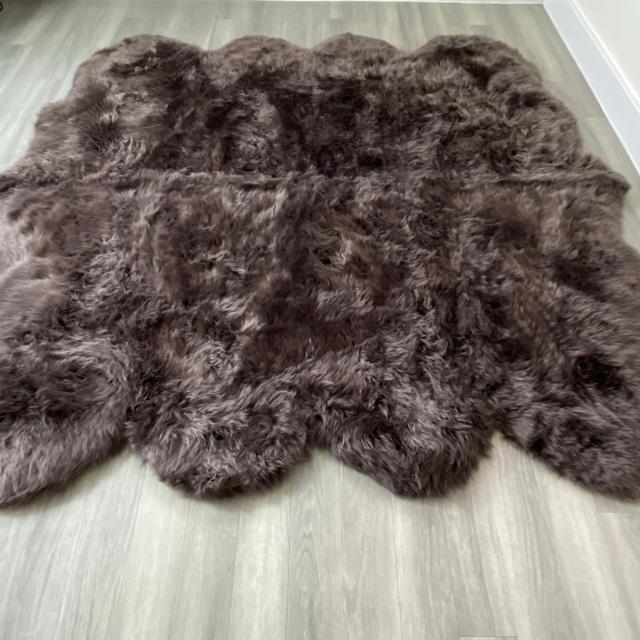 Clamart Chocolate Genuine Handmade Sheepskin Rug Canora Grey Rug Size: Novelty 190 x 190cm on Productcaster.