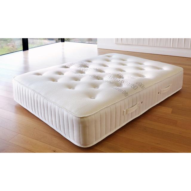 Kiowa White Noise Pocket Sprung 800 Mattress White Noise Size: Kingsize (5') on Productcaster.