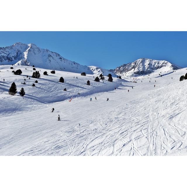 Geoghegan Ski Slope with Skiers - Wrapped Canvas Photograph House of Hampton Size: 20cm H x 30cm W x 3.8cm D on Productcaster.