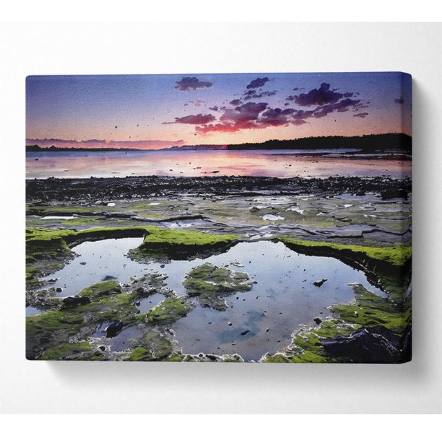 Distant Ocean Sunrise - Wrapped Canvas Art Prints House of Hampton Größe: 101,6 cm H x 142,2 cm B on Productcaster.