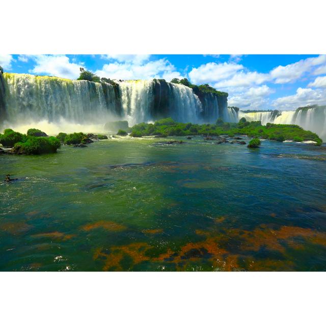 Iguacu Falls Low Angle by Agustavop - Druck Alpen Home Größe: 80 cm H x 120 cm B on Productcaster.